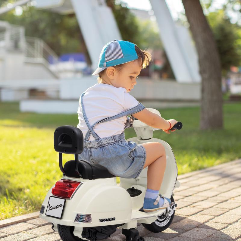 Vespa kinderscooter – crème-wit